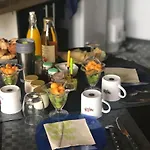 Bed & Breakfast Au Champ Du Douits 3*